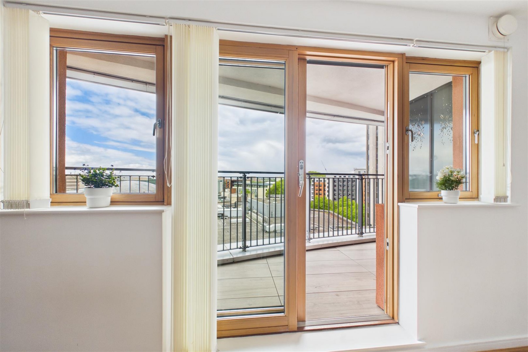 Images for Broad Weir, City Centre
