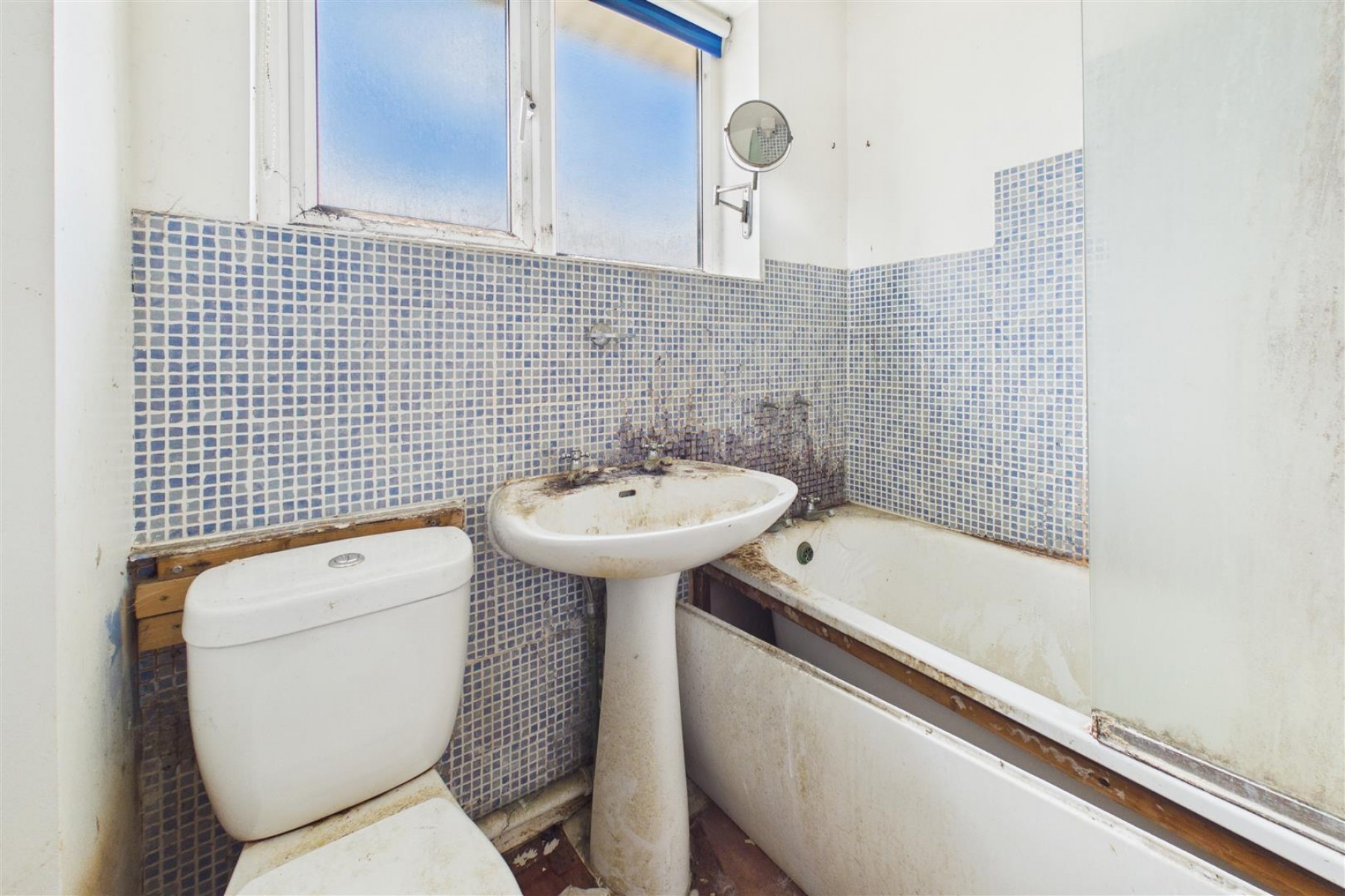Images for HOUSE FOR MODERNISATION | YATE