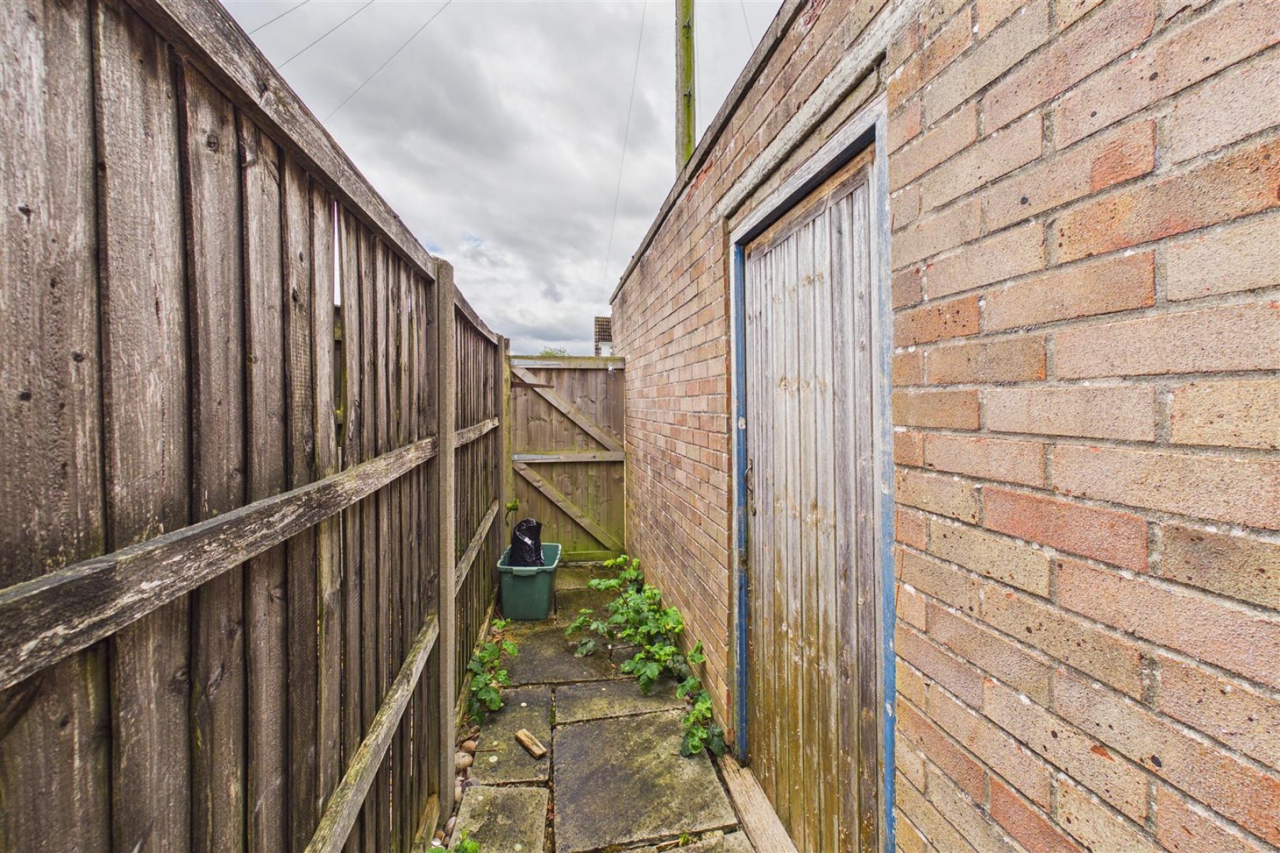 Images for HOUSE FOR MODERNISATION | YATE
