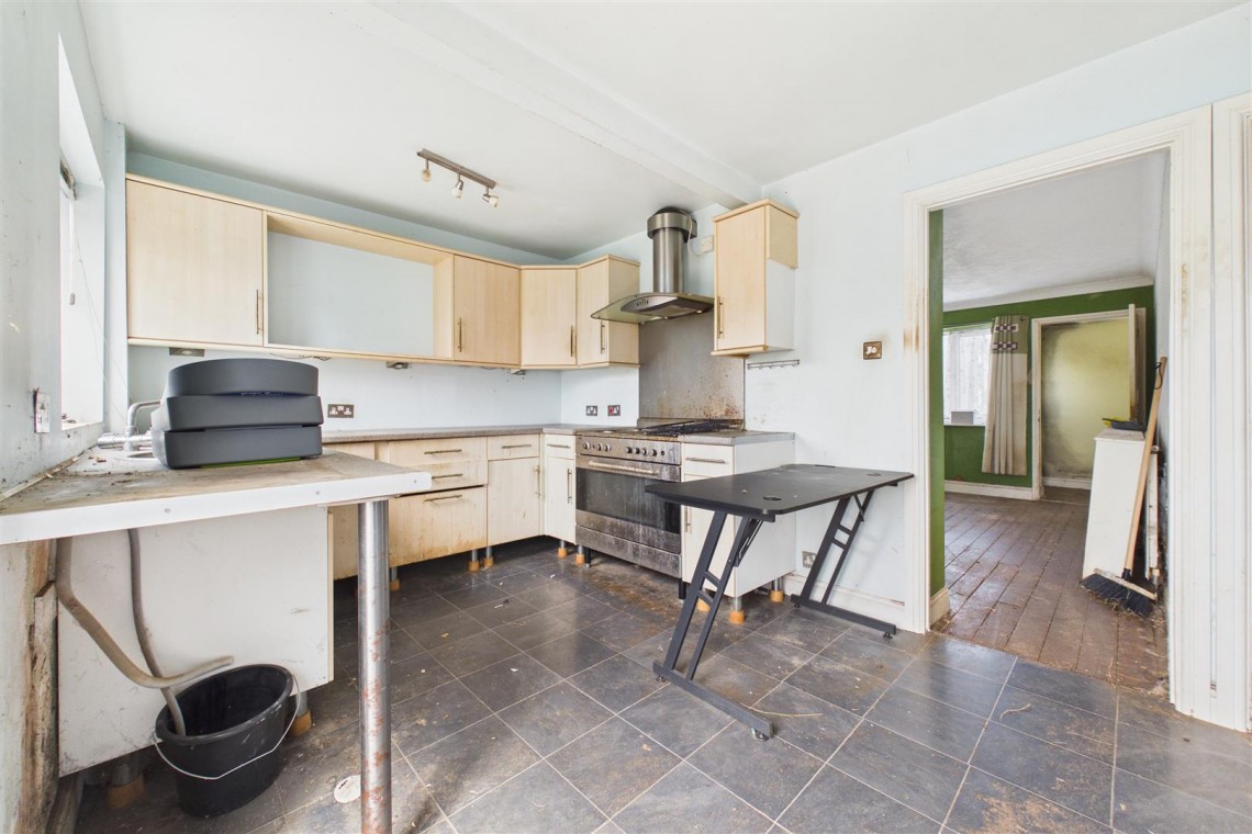 Images for HOUSE FOR MODERNISATION | YATE