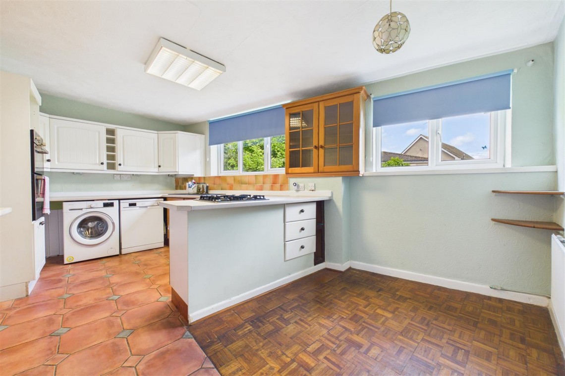 Images for COTTAGE | UPDATING & REDUCED | UHILL BS23