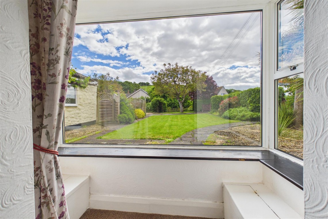 Images for COTTAGE | UPDATING & REDUCED | UHILL BS23