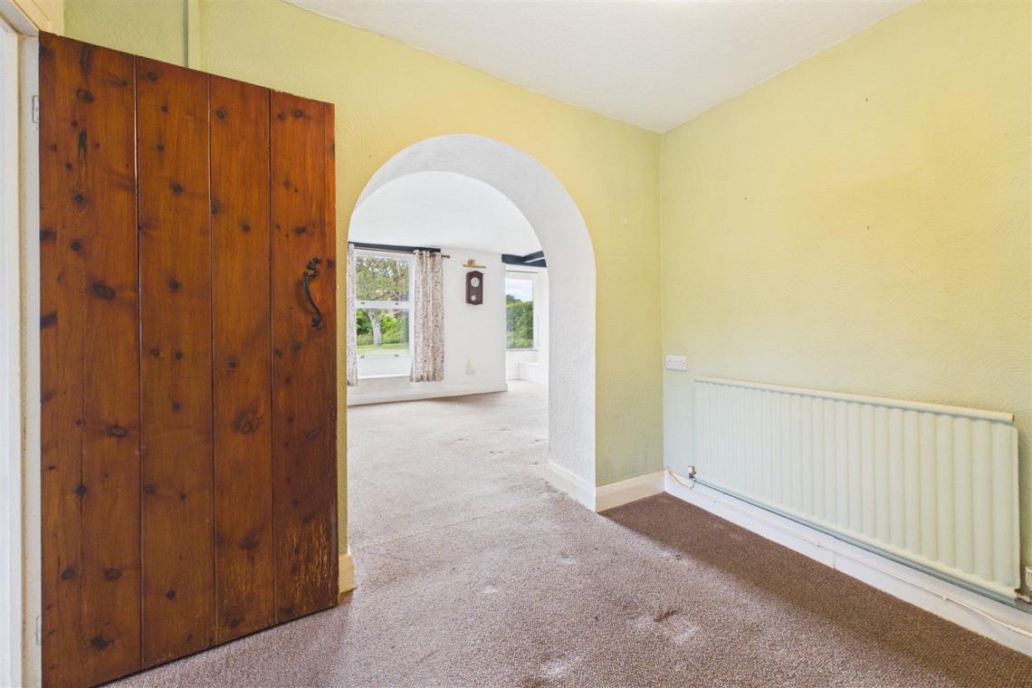 Images for COTTAGE | UPDATING & REDUCED | UHILL BS23