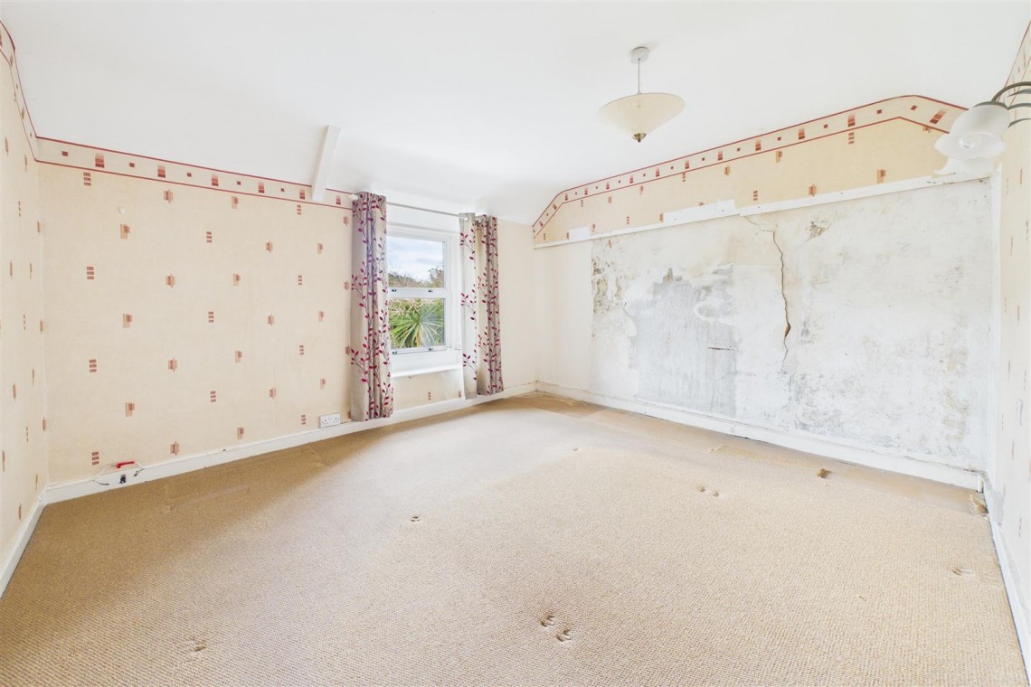 Images for COTTAGE | UPDATING & REDUCED | UHILL BS23