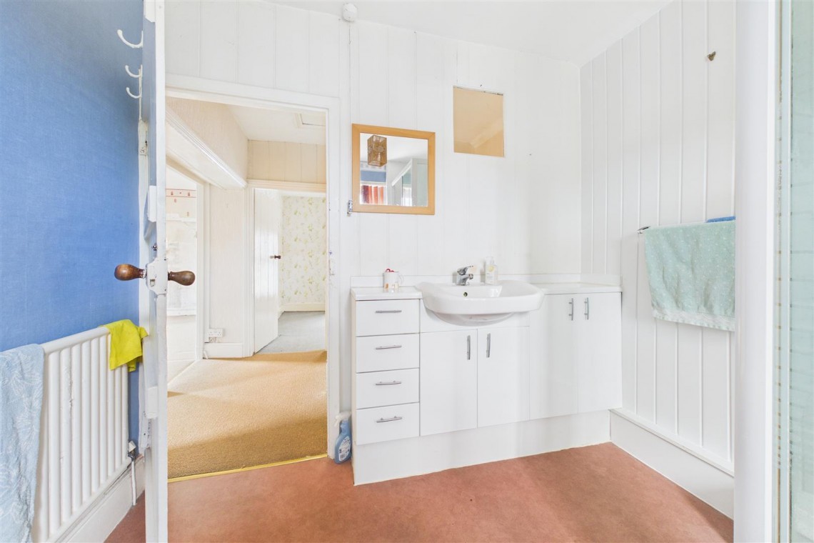 Images for COTTAGE | UPDATING & REDUCED | UHILL BS23