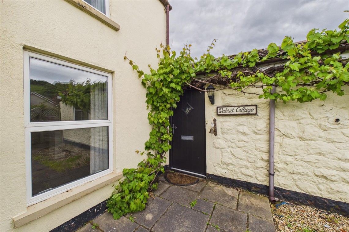Images for COTTAGE | UPDATING & REDUCED | UHILL BS23
