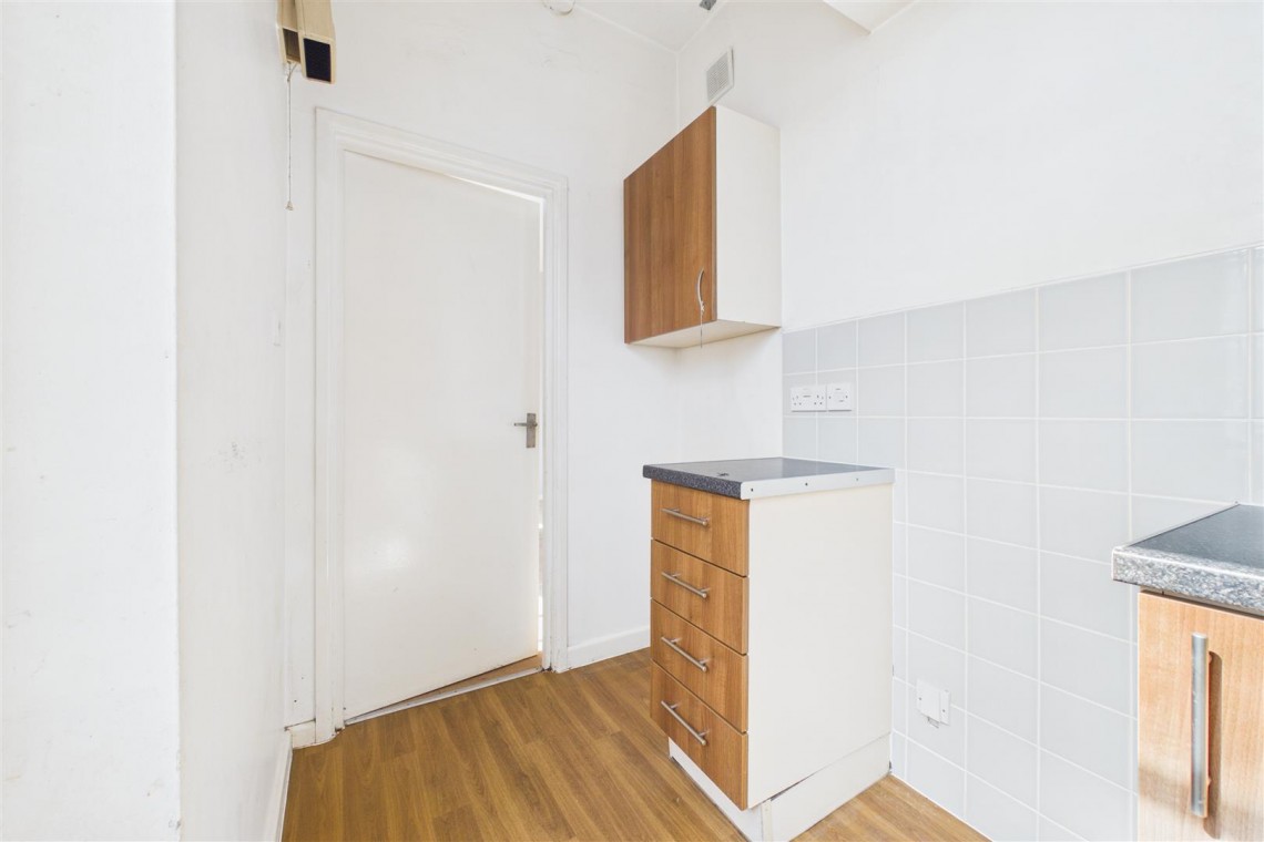 Images for FLAT | BASIC UPDATING | BA1