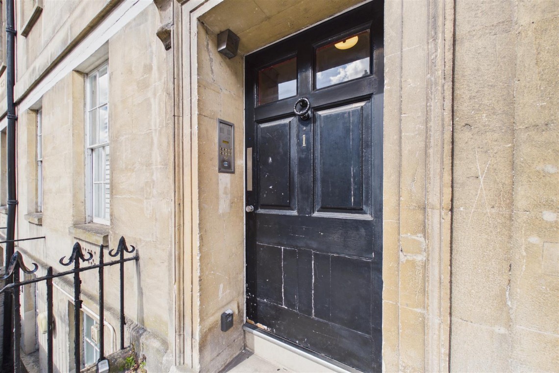 Images for FLAT | BASIC UPDATING | BA1