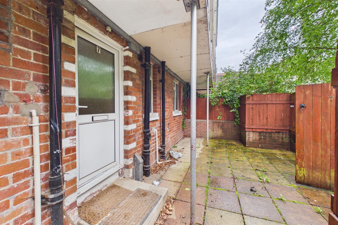 Images for 3 BED GARDEN FLAT | BS8