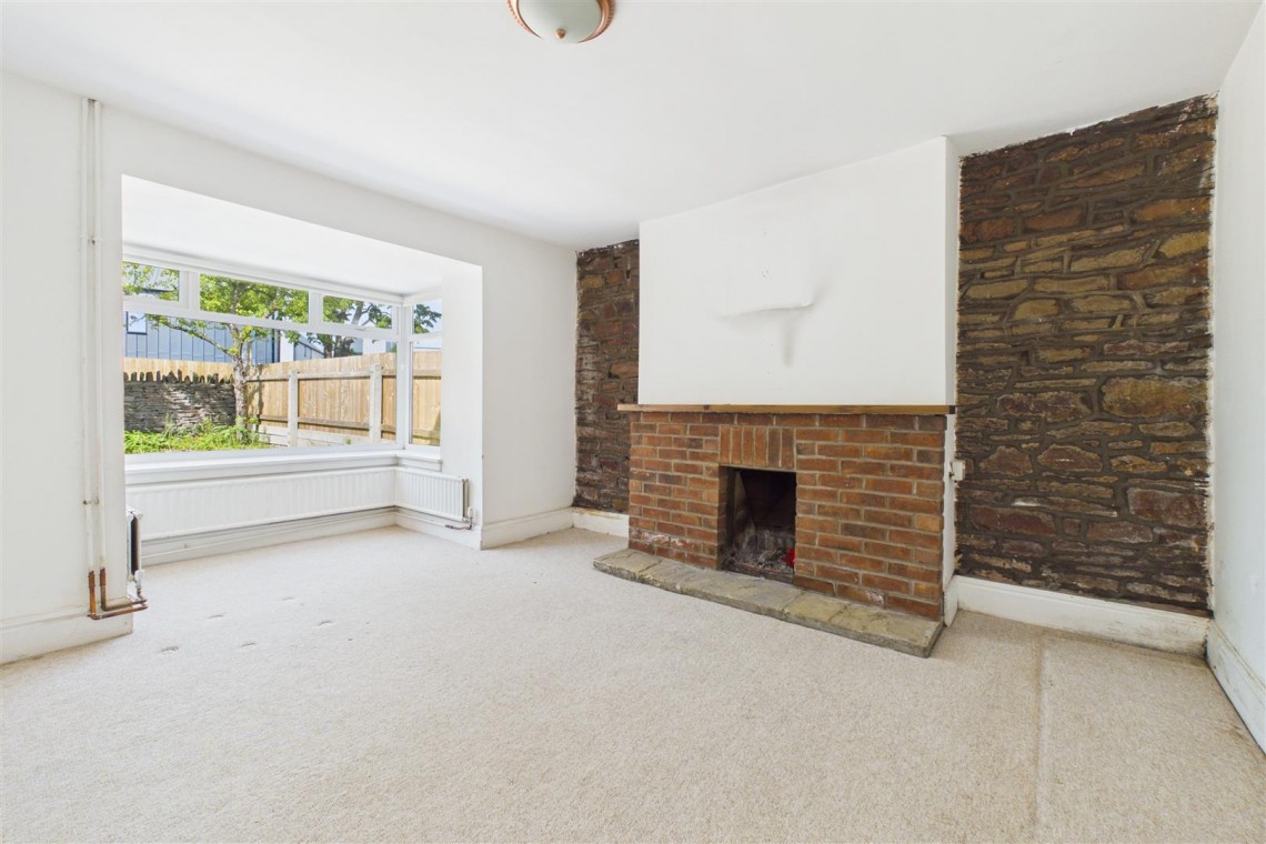 Images for DETACHED | UPDATING | BS37
