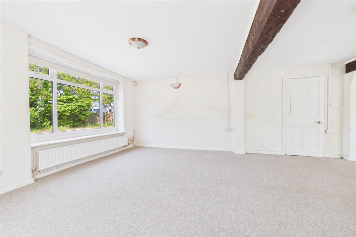 Images for DETACHED | UPDATING | BS37