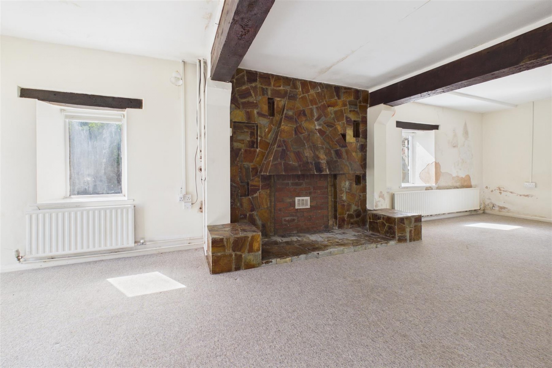 Images for DETACHED | UPDATING | BS37