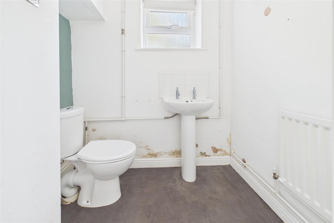 Images for DETACHED | UPDATING | BS37