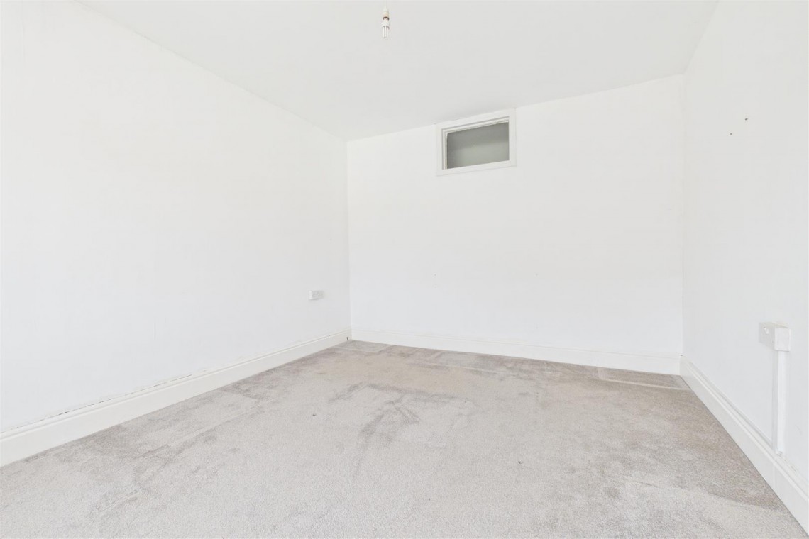Images for DETACHED | UPDATING | BS37
