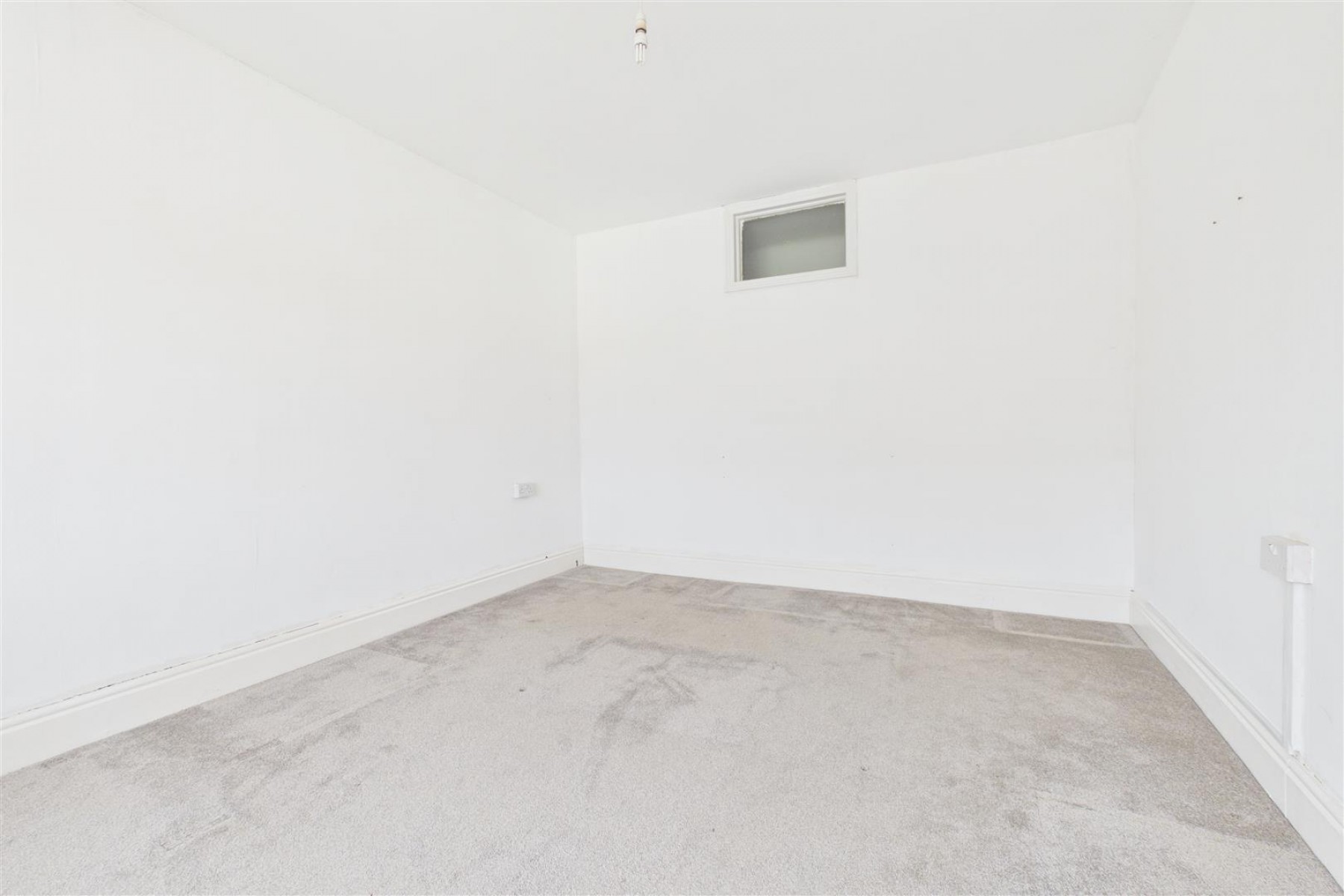 Images for DETACHED | UPDATING | BS37