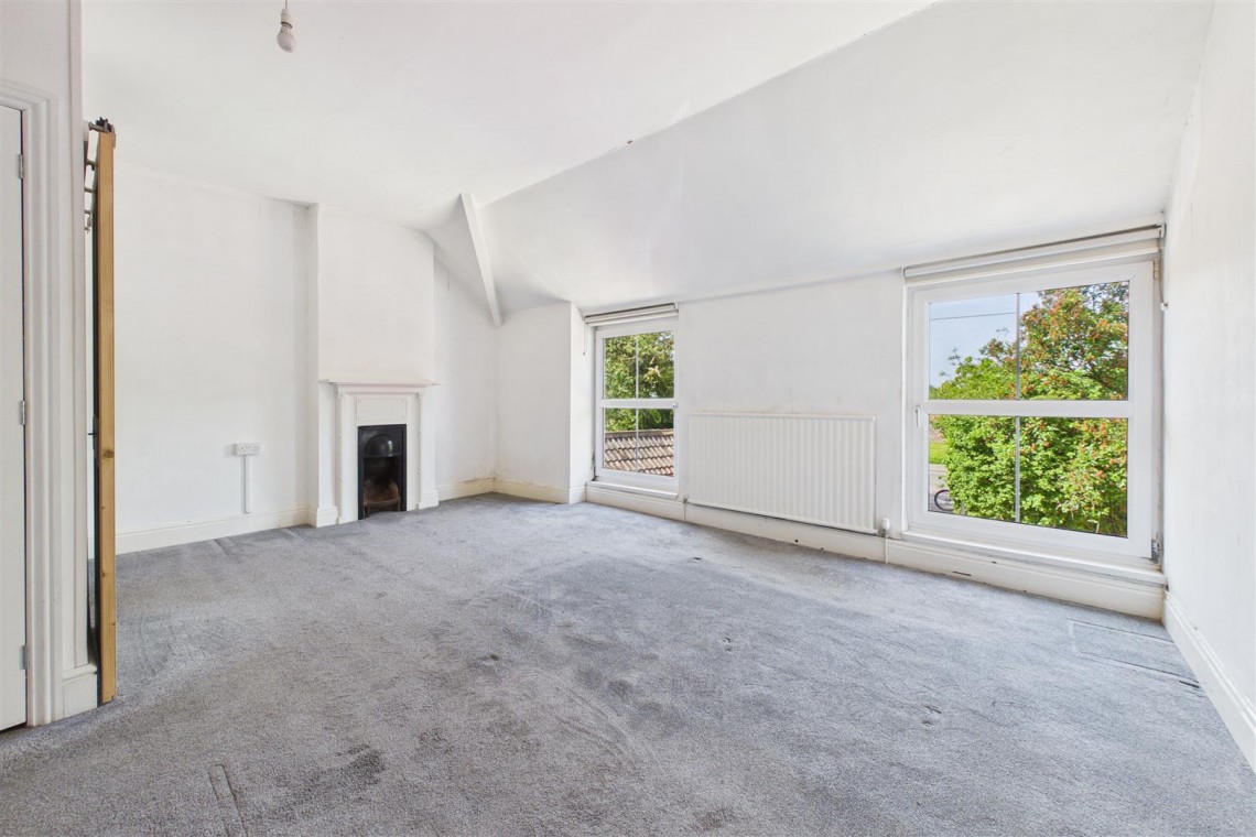 Images for DETACHED | UPDATING | BS37