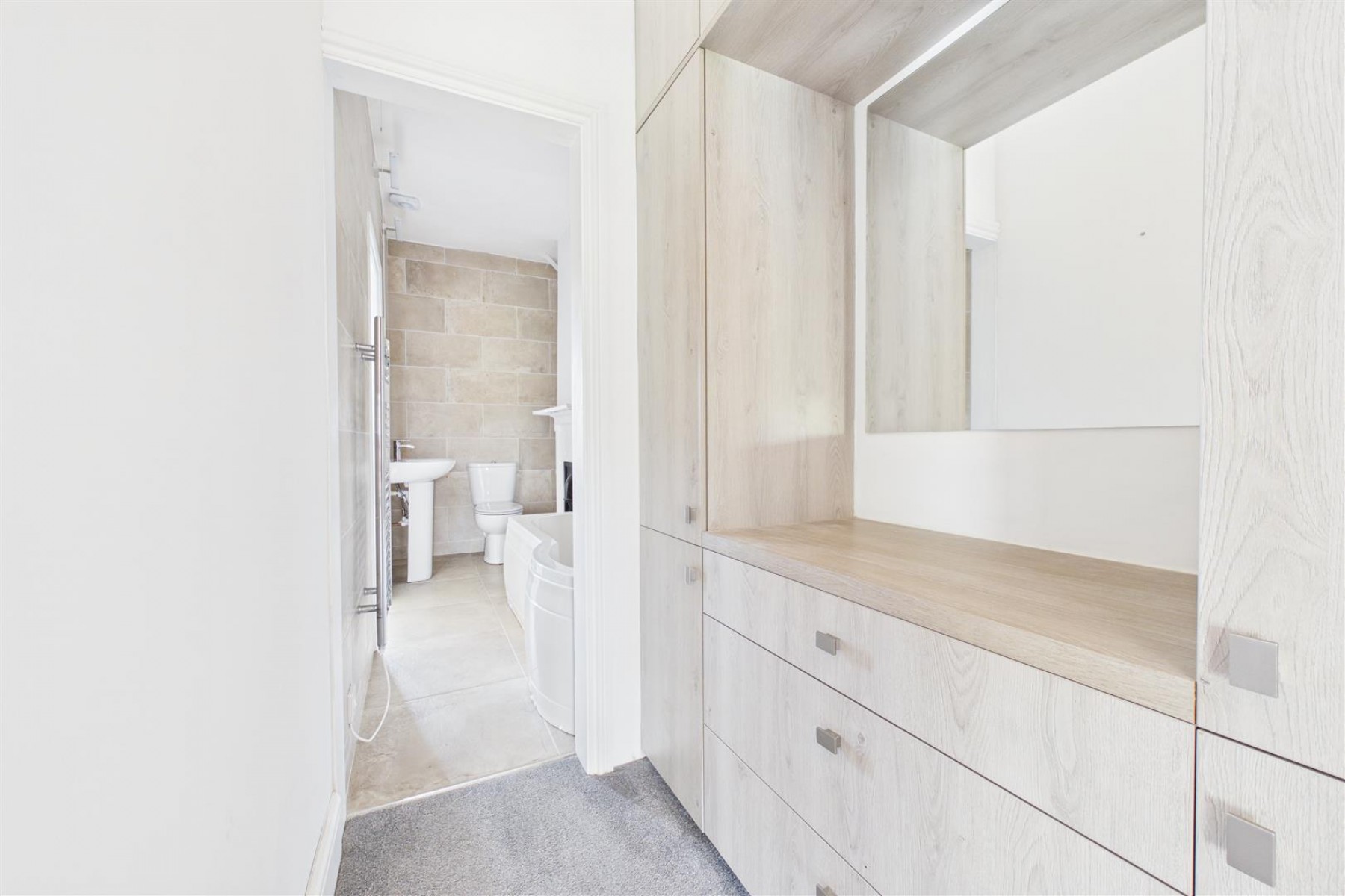 Images for DETACHED | UPDATING | BS37