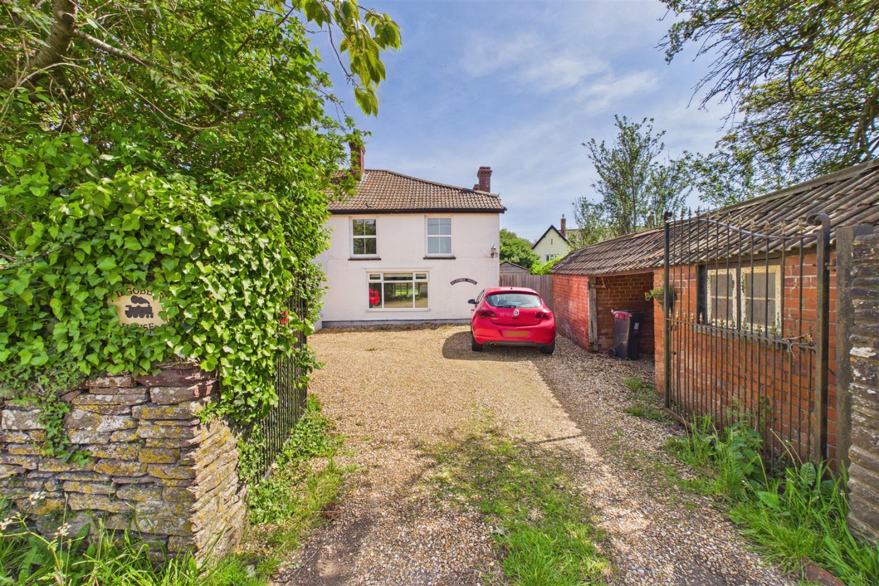 Images for DETACHED | UPDATING | BS37