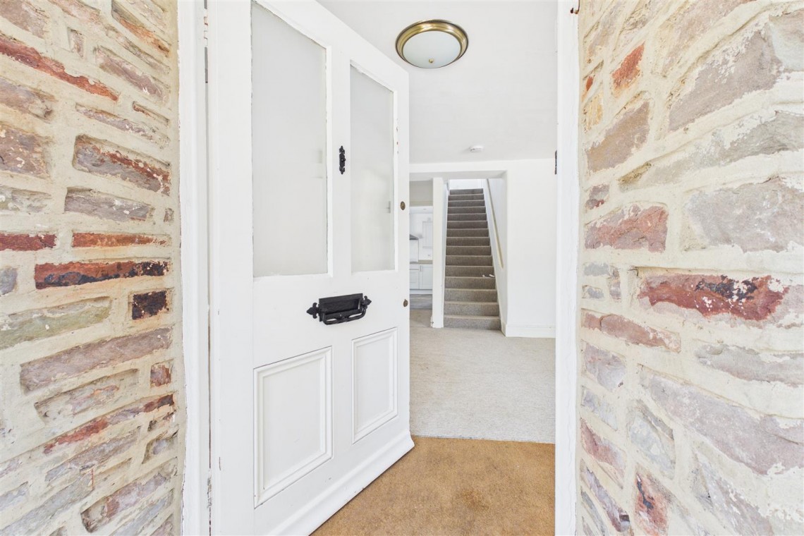 Images for DETACHED | UPDATING | BS37