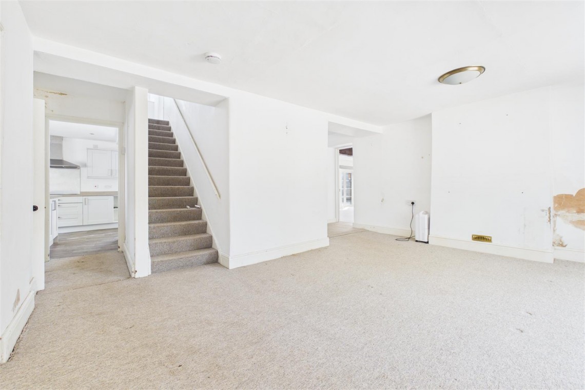Images for DETACHED | UPDATING | BS37
