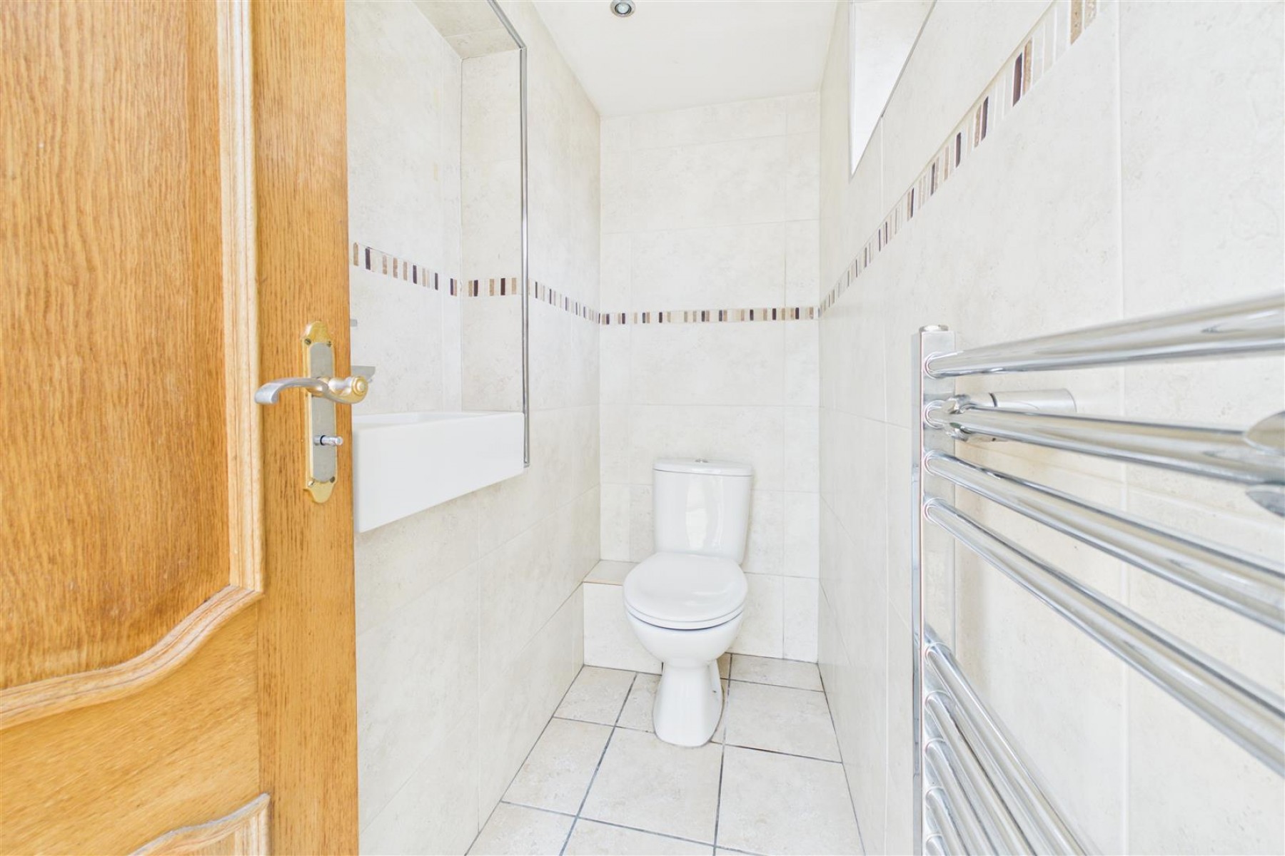Images for REDUCED | COSMETIC UPDATING | BS10