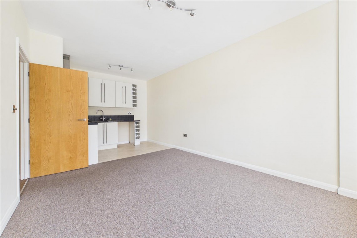 Images for FLAT | REDUCED £ | KEYNSHAM