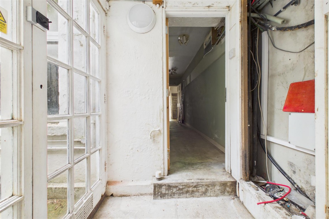 Images for GARDEN FLAT | MODERNISATION | BA1