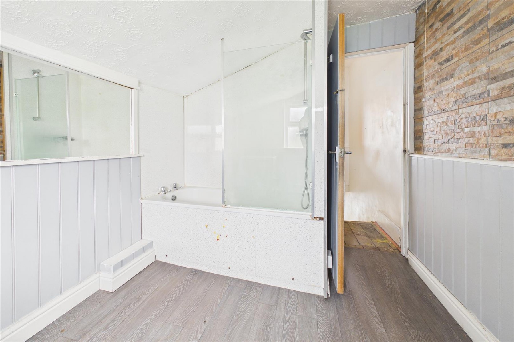 Images for HOUSE | UPDATING | EASTON
