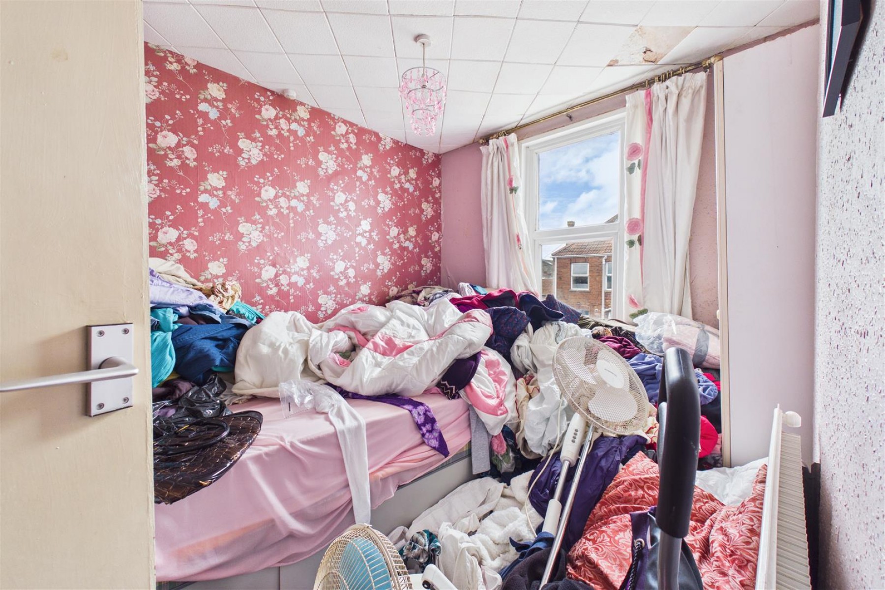Images for CASH BUYERS ONLY | BS5