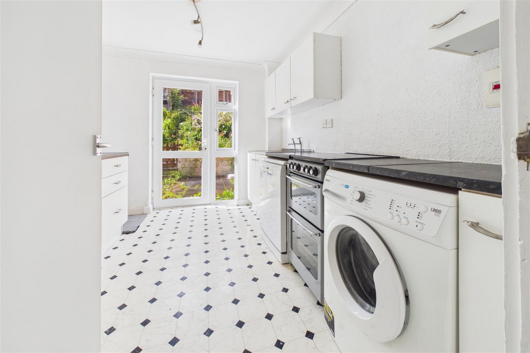 Images for REDUCED FOR AUCTION | COOMBE DINGLE
