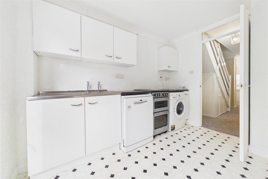 Images for REDUCED FOR AUCTION | COOMBE DINGLE