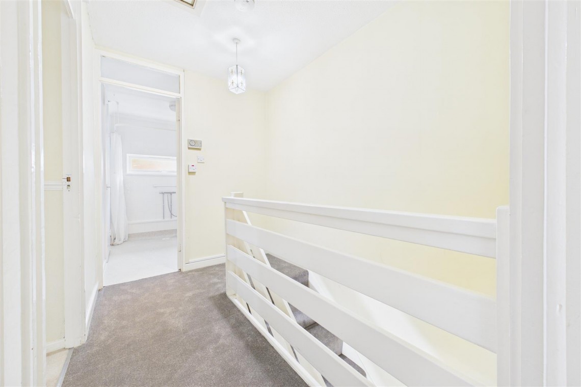 Images for REDUCED FOR AUCTION | COOMBE DINGLE