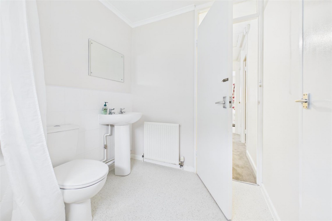 Images for REDUCED FOR AUCTION | COOMBE DINGLE