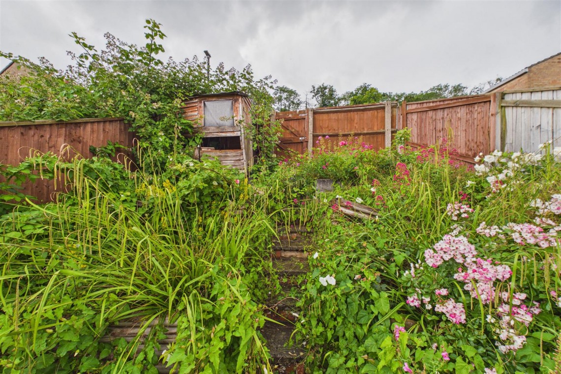 Images for REDUCED FOR AUCTION | COOMBE DINGLE