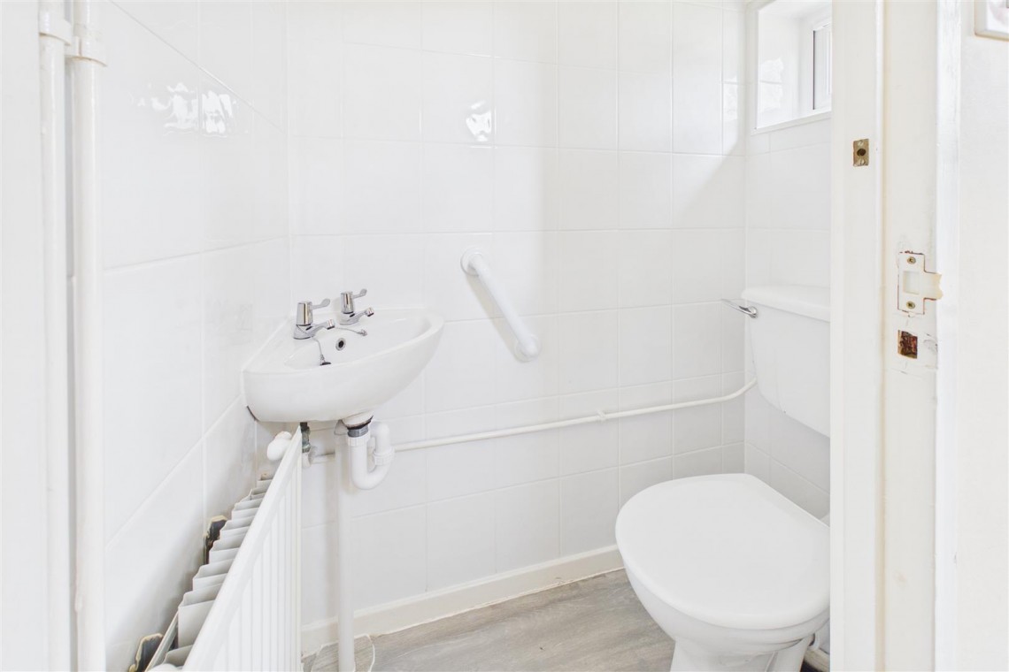Images for REDUCED FOR AUCTION | COOMBE DINGLE