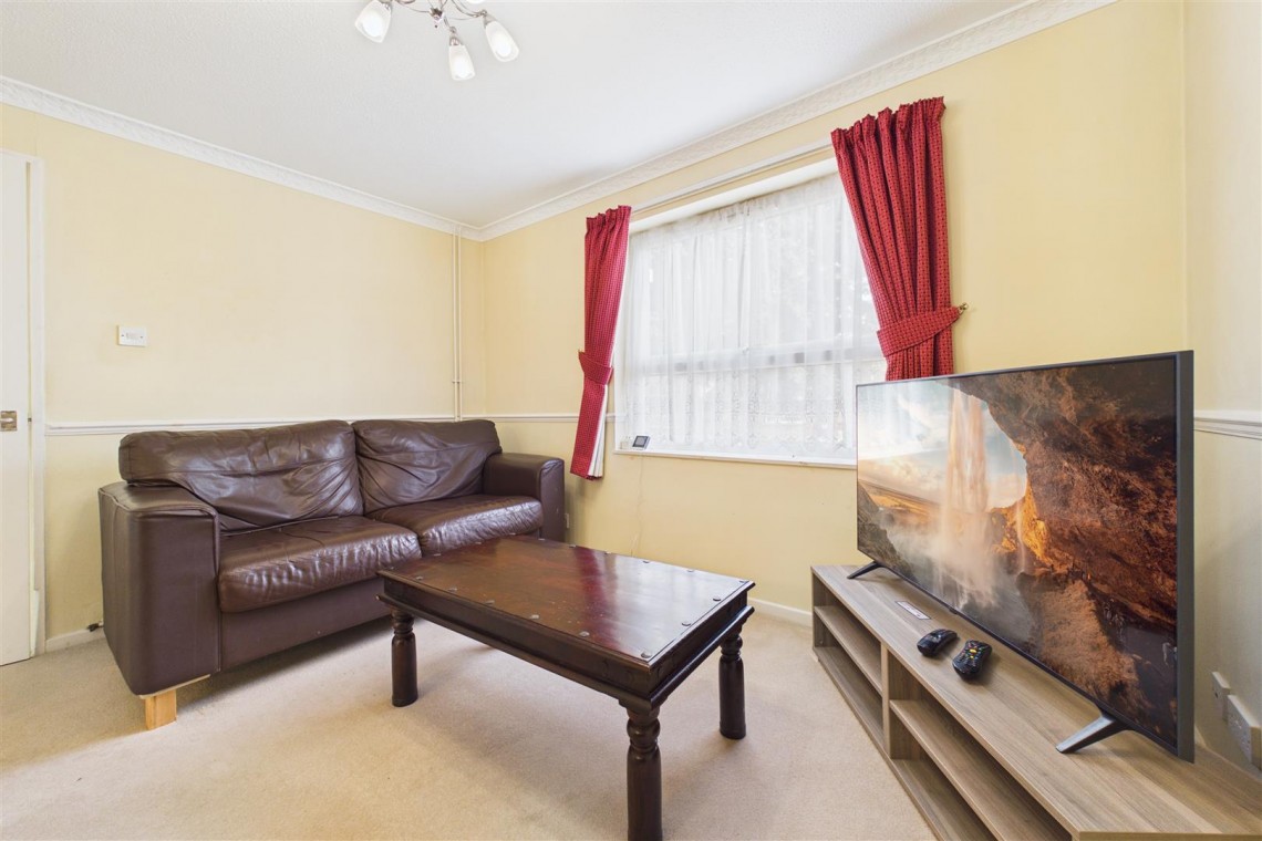 Images for REDUCED FOR AUCTION | COOMBE DINGLE