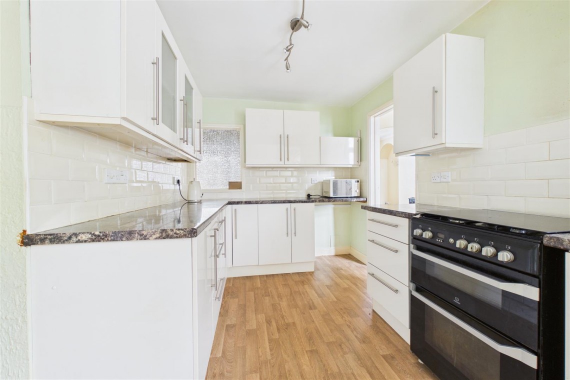 Images for HOUSE WITH POTENTIAL | HENGROVE BS14