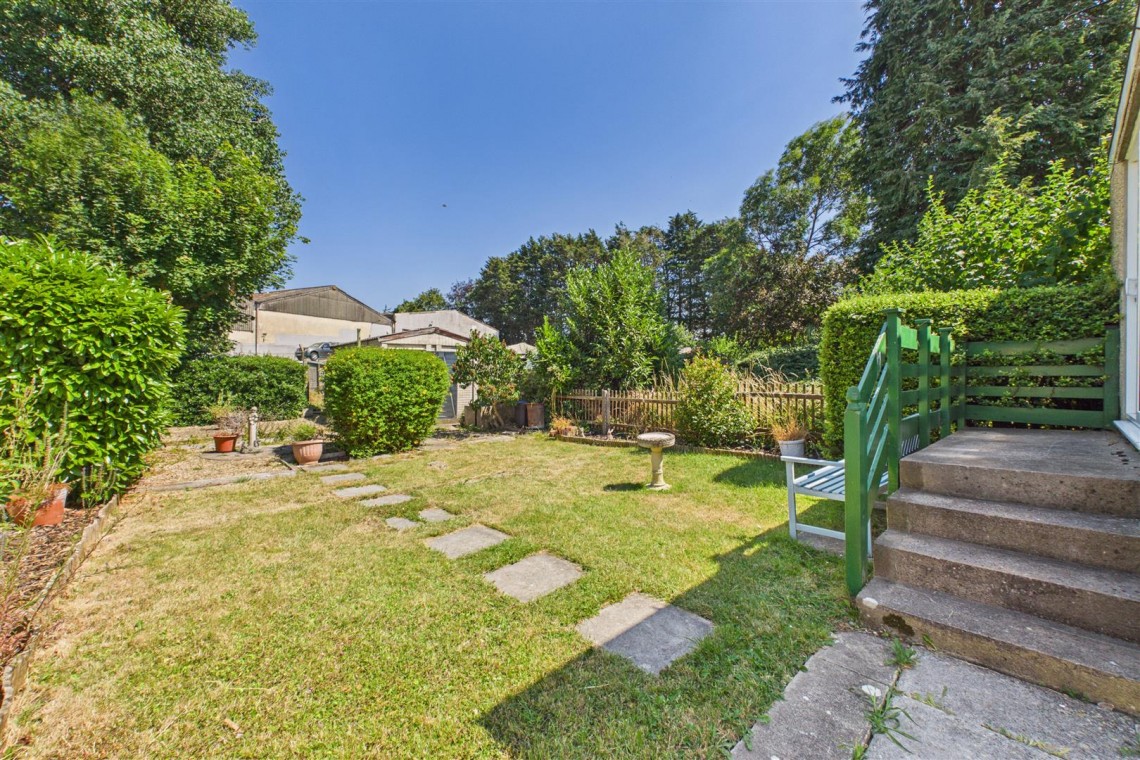Images for HOUSE WITH POTENTIAL | HENGROVE BS14