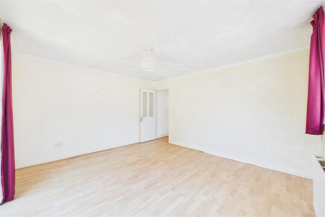 Images for HOUSE WITH POTENTIAL | HENGROVE BS14