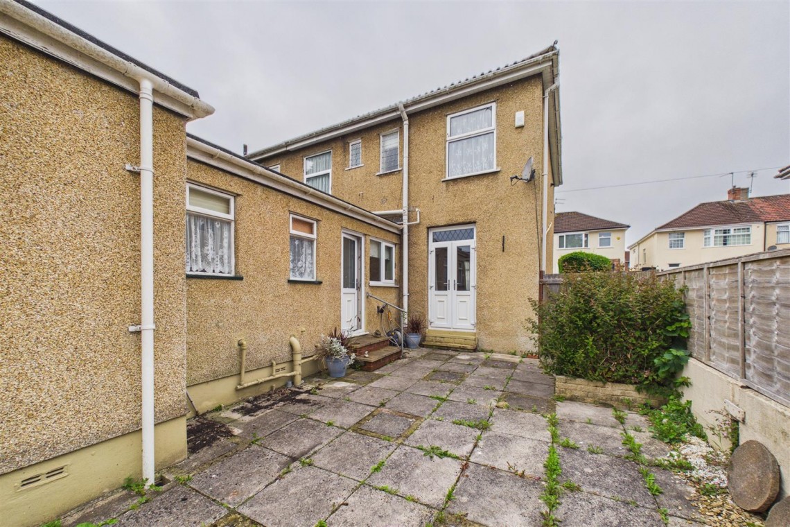 Images for HOUSE WITH POTENTIAL | HENGROVE BS14