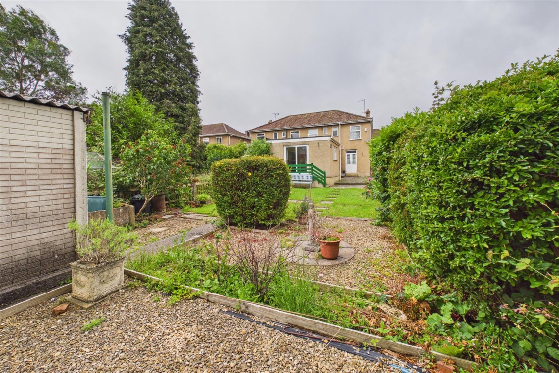 Images for HOUSE WITH POTENTIAL | HENGROVE BS14