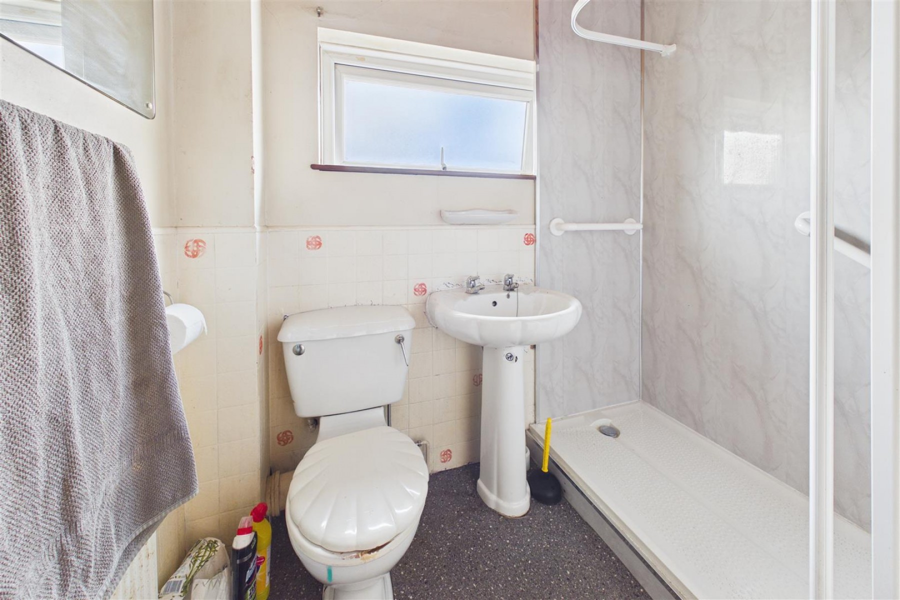 Images for HOUSE | UPDATING | KINGSWOOD