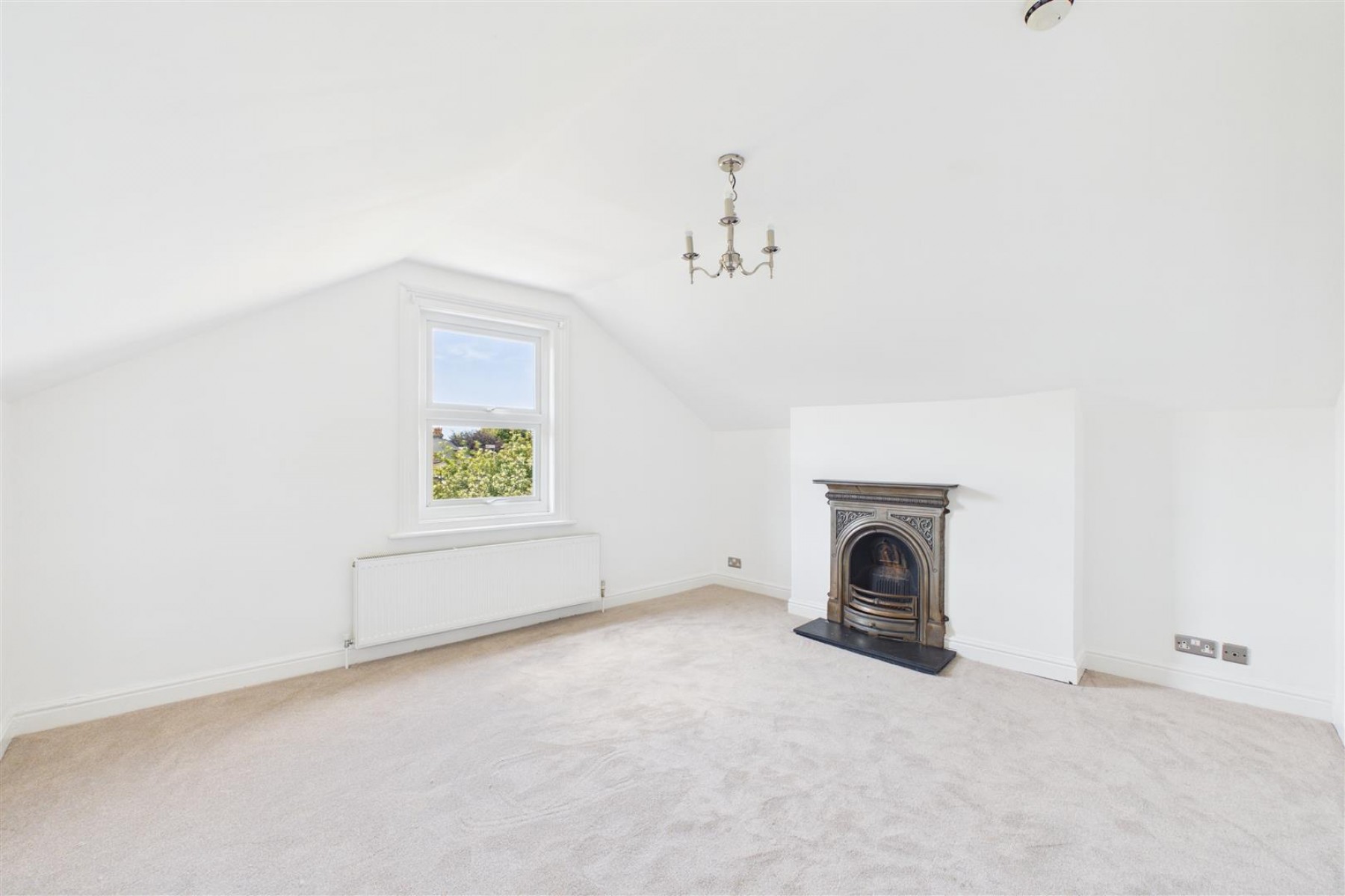 Images for Hampton Road, Redland