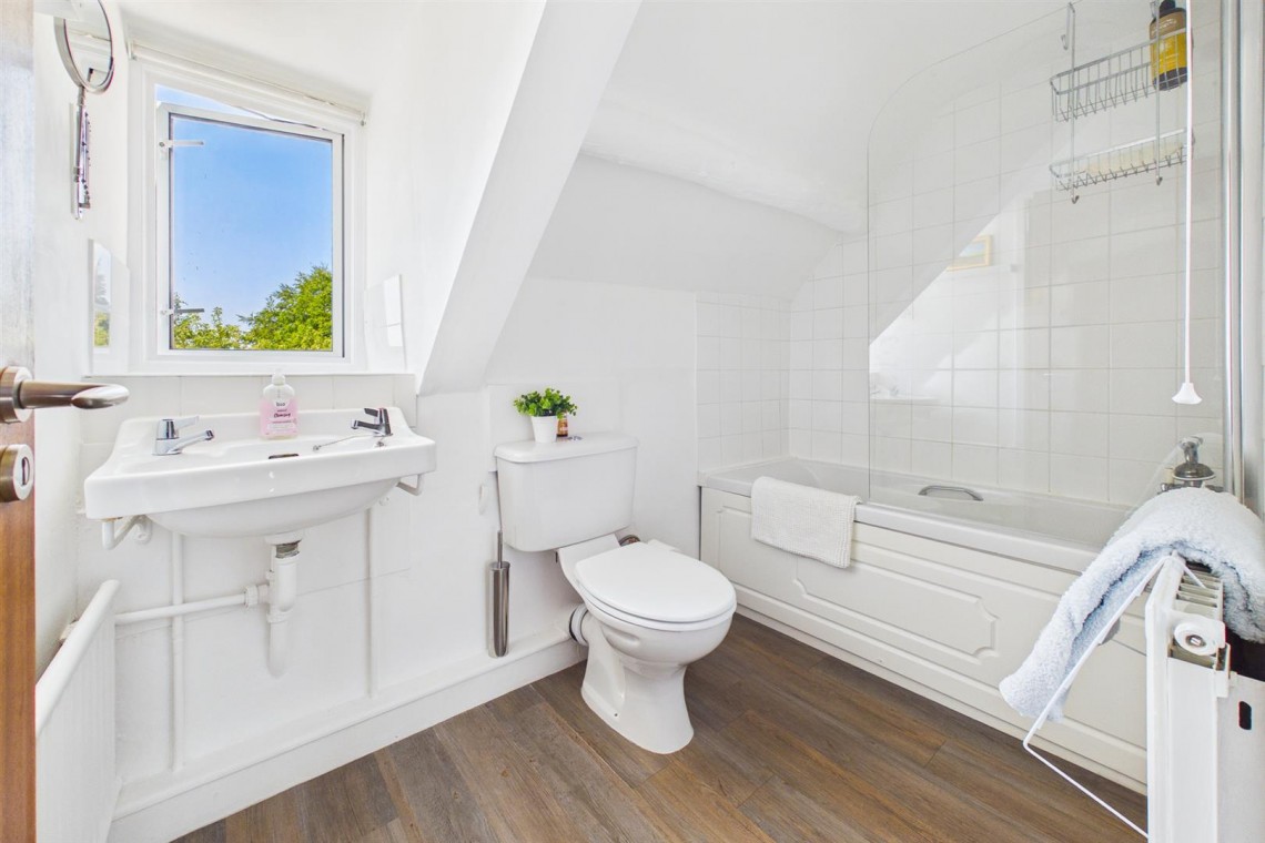 Images for COTTAGE | MINCHAMPTON