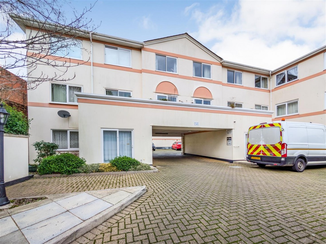 Images for FLAT + FREEHOLD | DAWES COURT TQ4