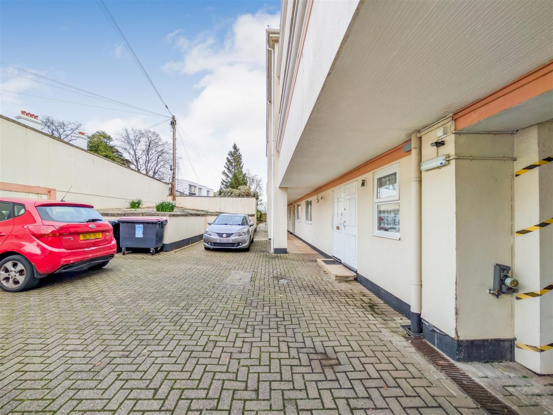 Images for FLAT + FREEHOLD | DAWES COURT TQ4