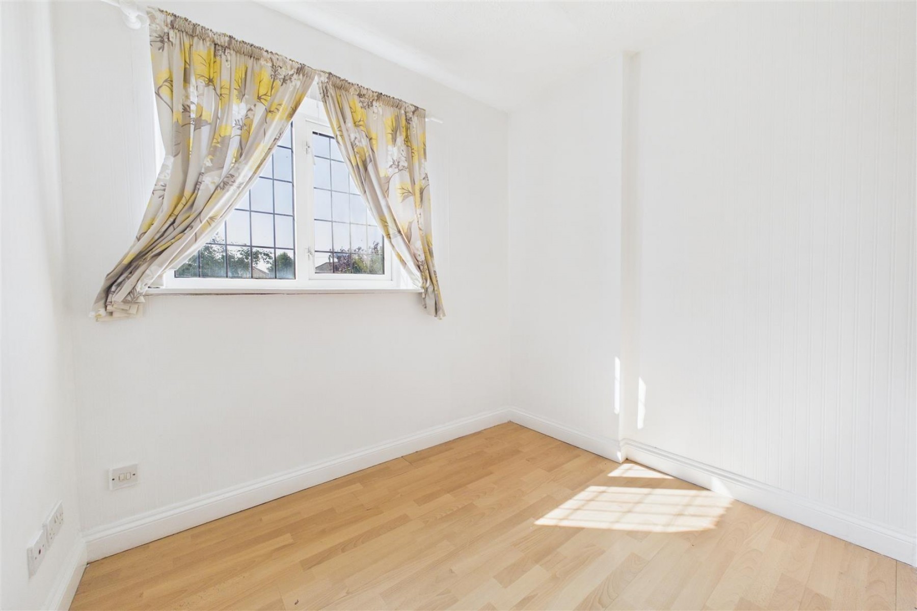 Images for DETACHED HOUSE SET BACK FROM ROAD | BS34