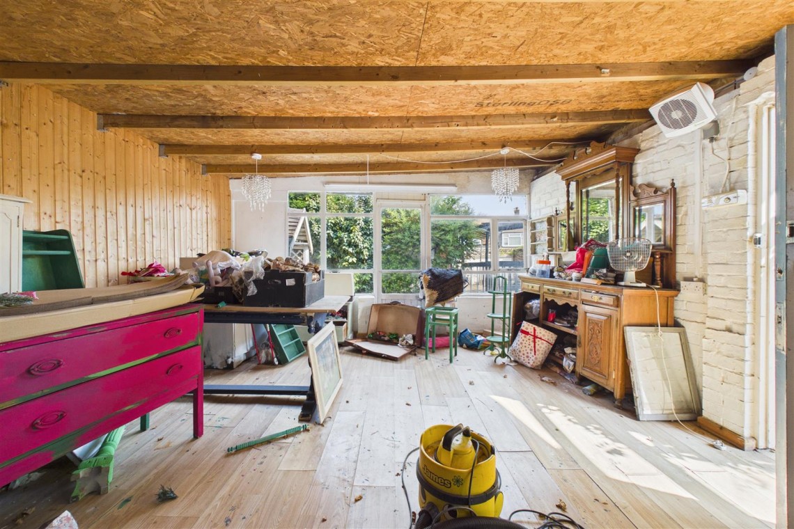 Images for DETACHED HOUSE SET BACK FROM ROAD | BS34