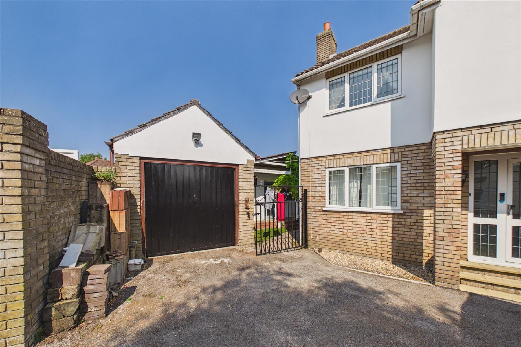 Images for DETACHED HOUSE SET BACK FROM ROAD | BS34