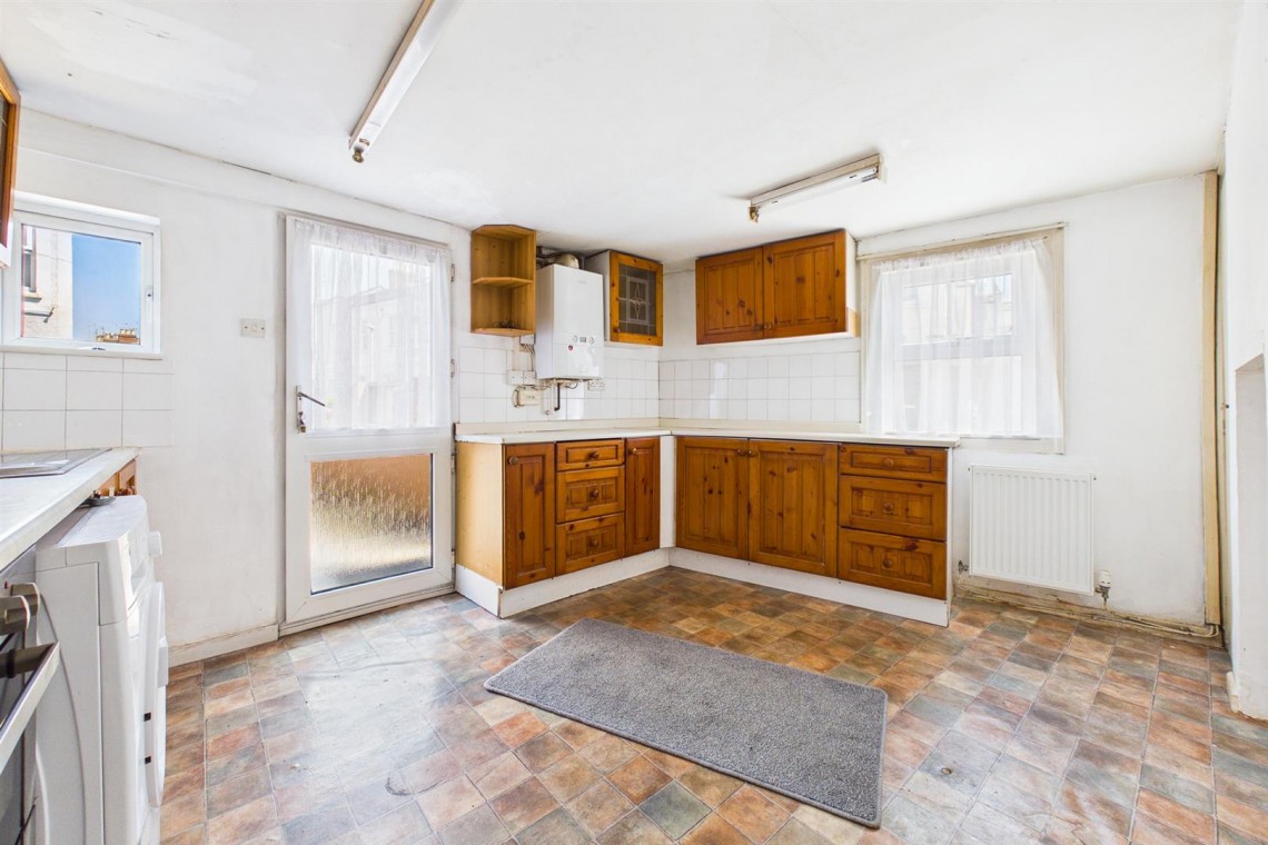 Images for HOUSE FOR MODERNISATION | MARLE HILL GL50